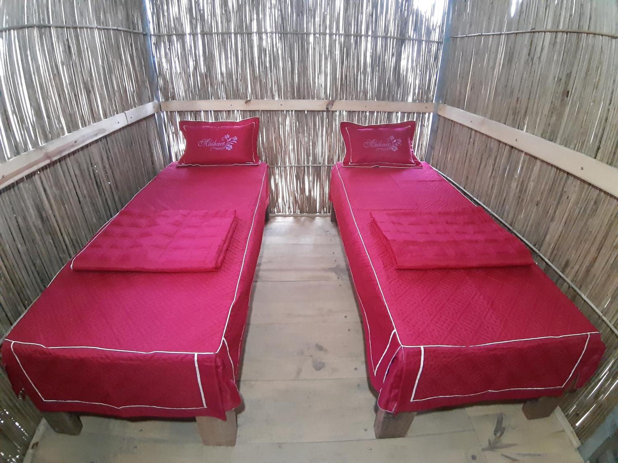 Indigenous Homestay- Trek- Food- Bus Mu Cang Chai Bagian luar foto